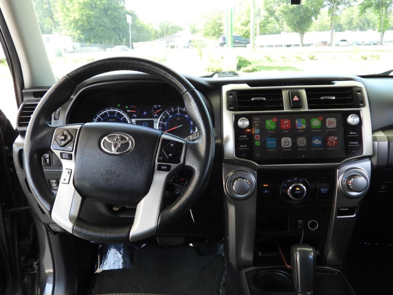 Toyota 4Runner SR5 2WD 2019