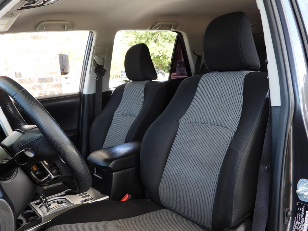 Toyota 4Runner SR5 2WD 2019