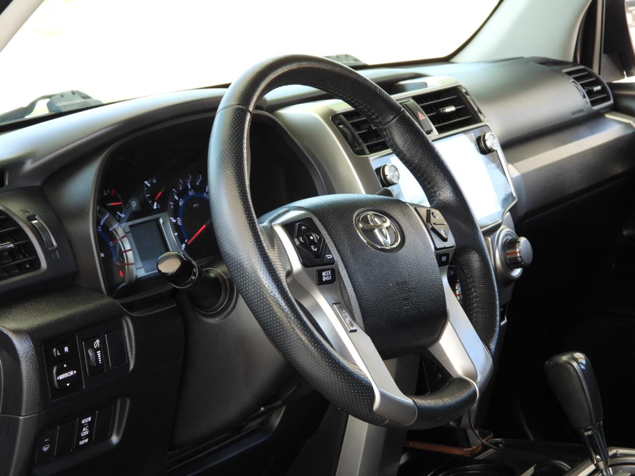 Toyota 4Runner SR5 2WD 2019