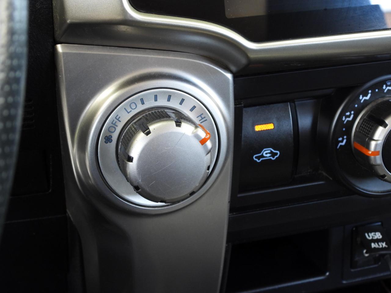 Toyota 4Runner SR5 2WD 2019