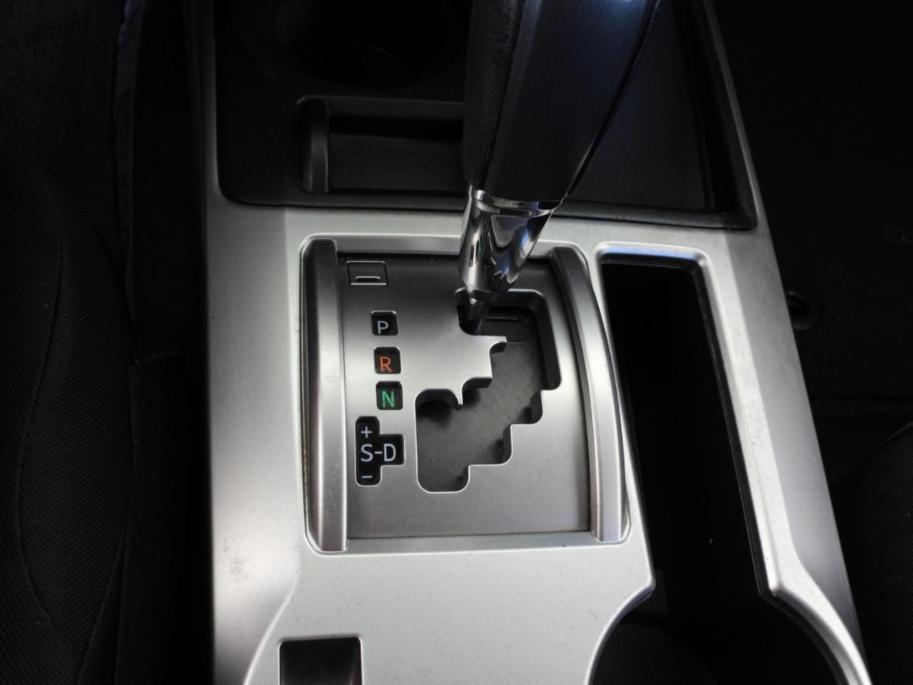 Toyota 4Runner SR5 2WD 2019