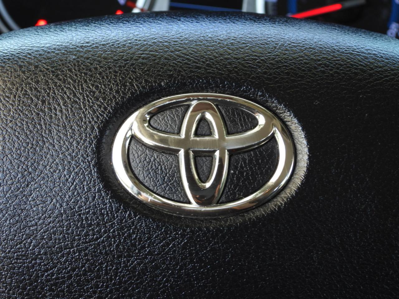 Toyota 4Runner SR5 2WD 2019