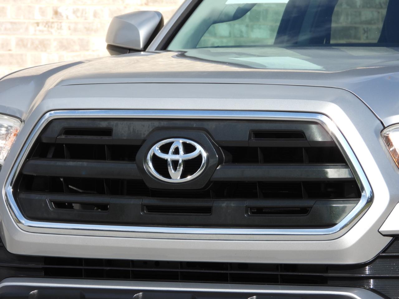 Toyota Tacoma SR5 Double Cab V6 2017