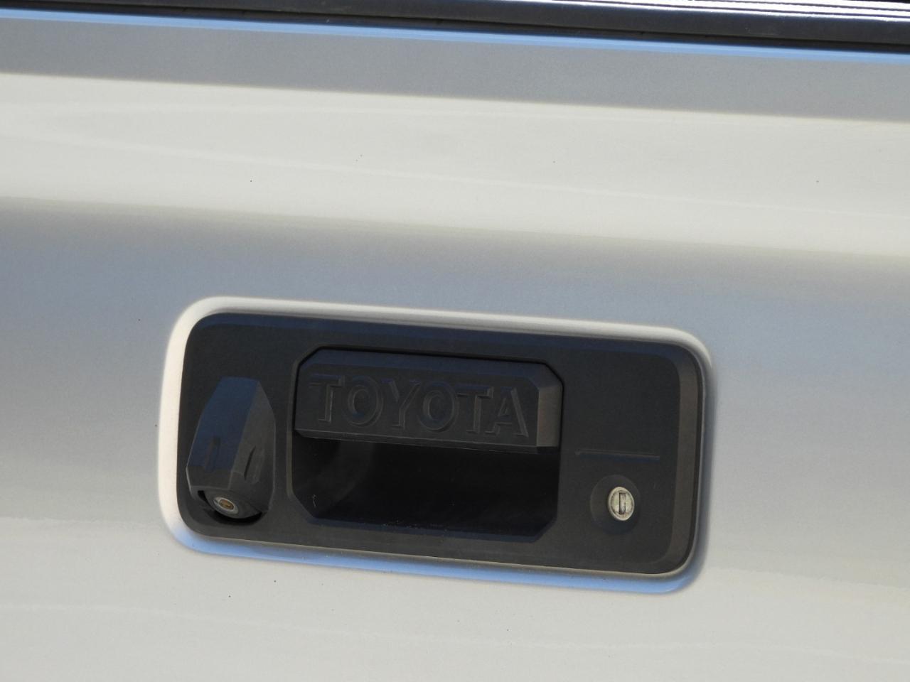Toyota Tacoma SR5 Double Cab V6 2017