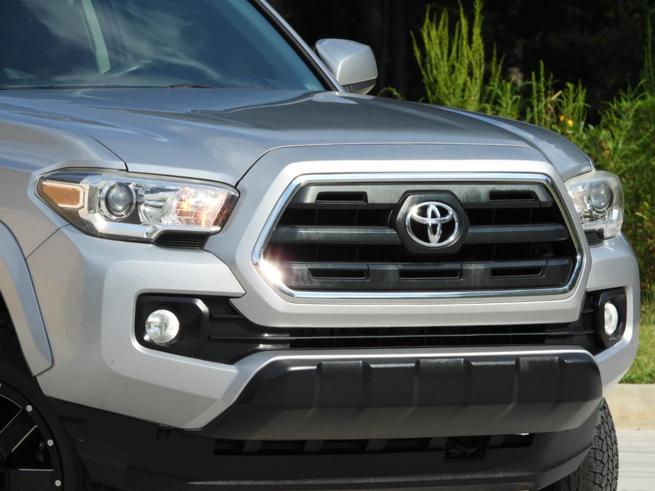 Toyota Tacoma SR5 Double Cab V6 2017
