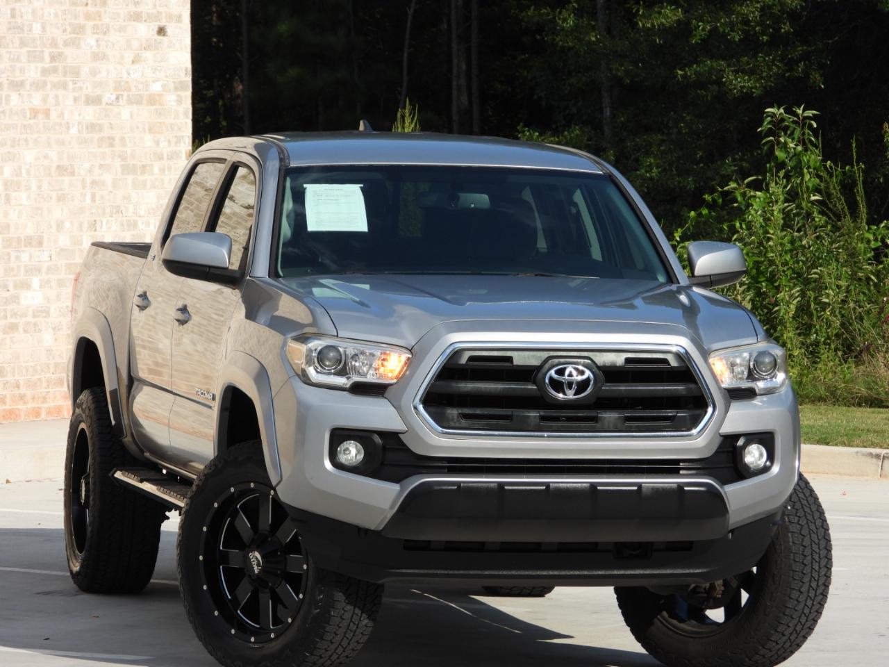 Toyota Tacoma SR5 Double Cab V6 2017