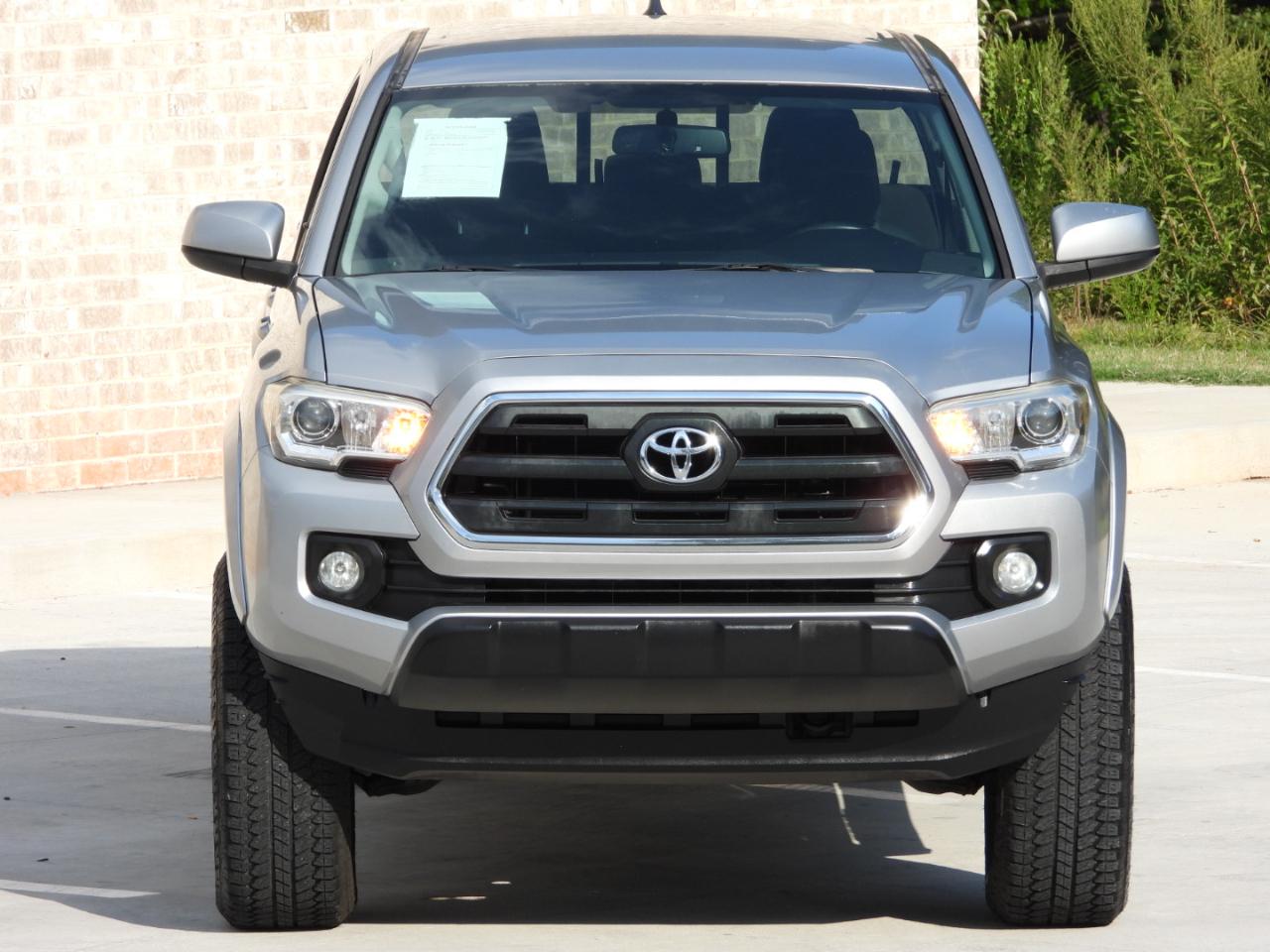 Toyota Tacoma SR5 Double Cab V6 2017