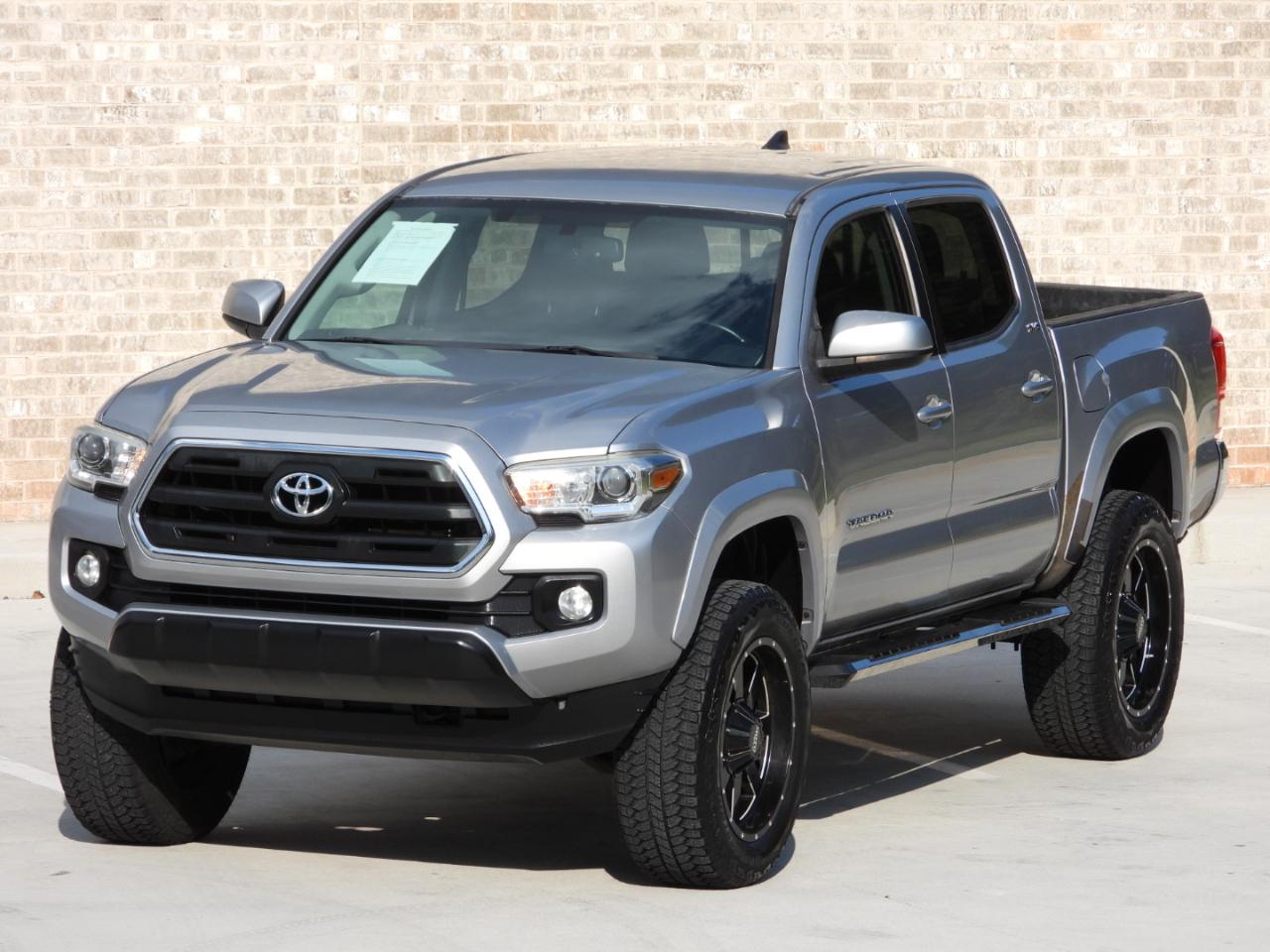 Toyota Tacoma SR5 Double Cab V6 2017