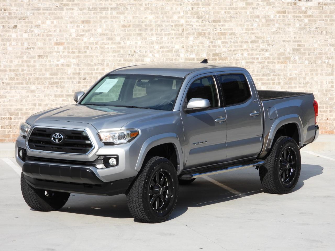 Toyota Tacoma SR5 Double Cab V6 2017