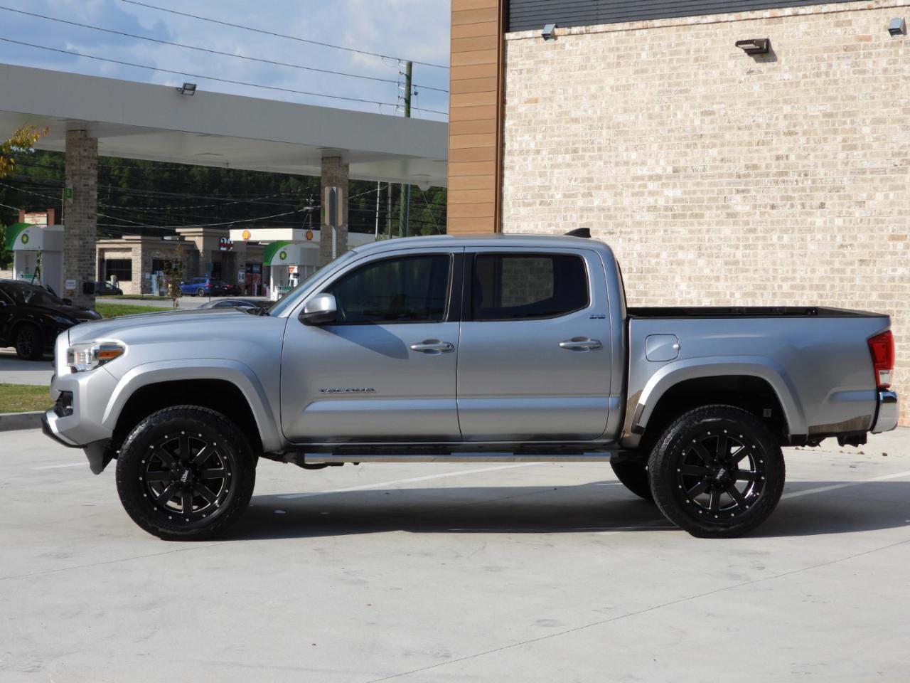 Toyota Tacoma SR5 Double Cab V6 2017