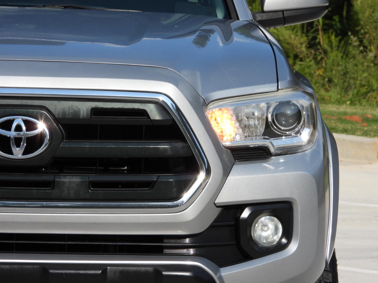 Toyota Tacoma SR5 Double Cab V6 2017