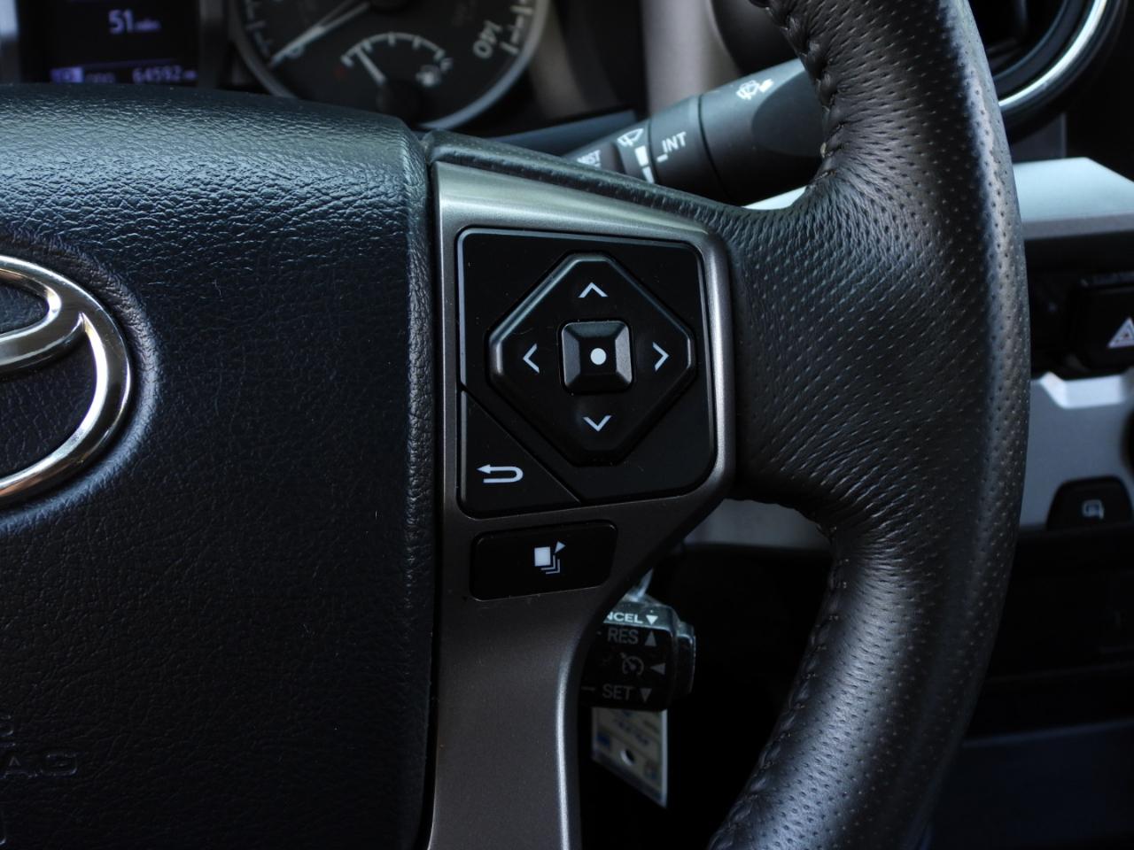Toyota Tacoma SR5 Double Cab V6 2017