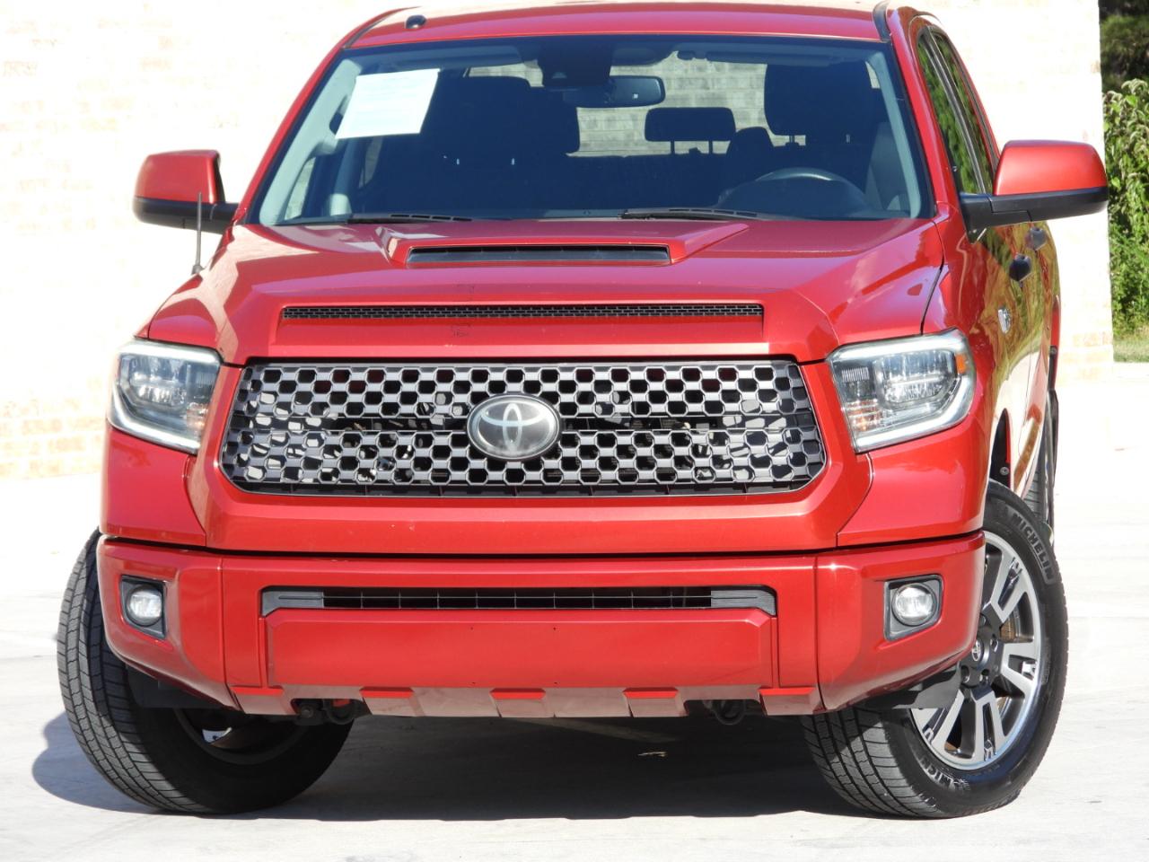 Toyota Tundra SR5 5.7L V8 CrewMax 2WD 2018
