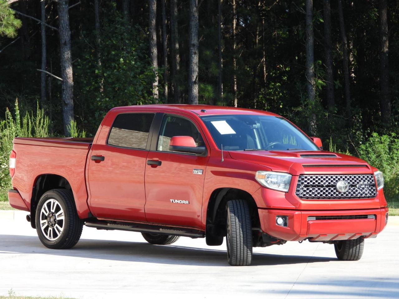 Toyota Tundra SR5 5.7L V8 CrewMax 2WD 2018