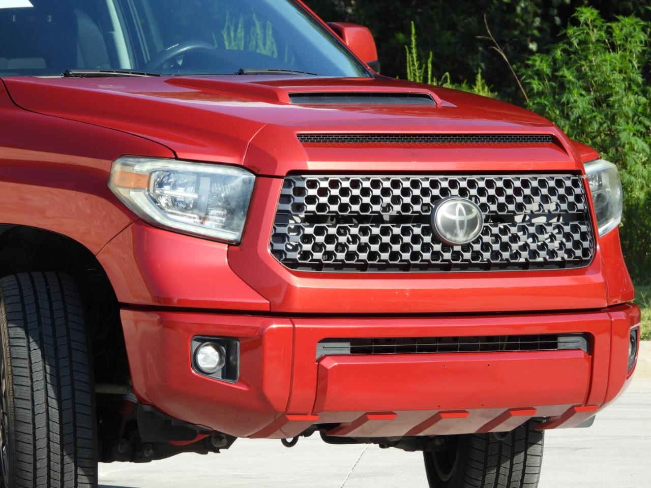 Toyota Tundra SR5 5.7L V8 CrewMax 2WD 2018
