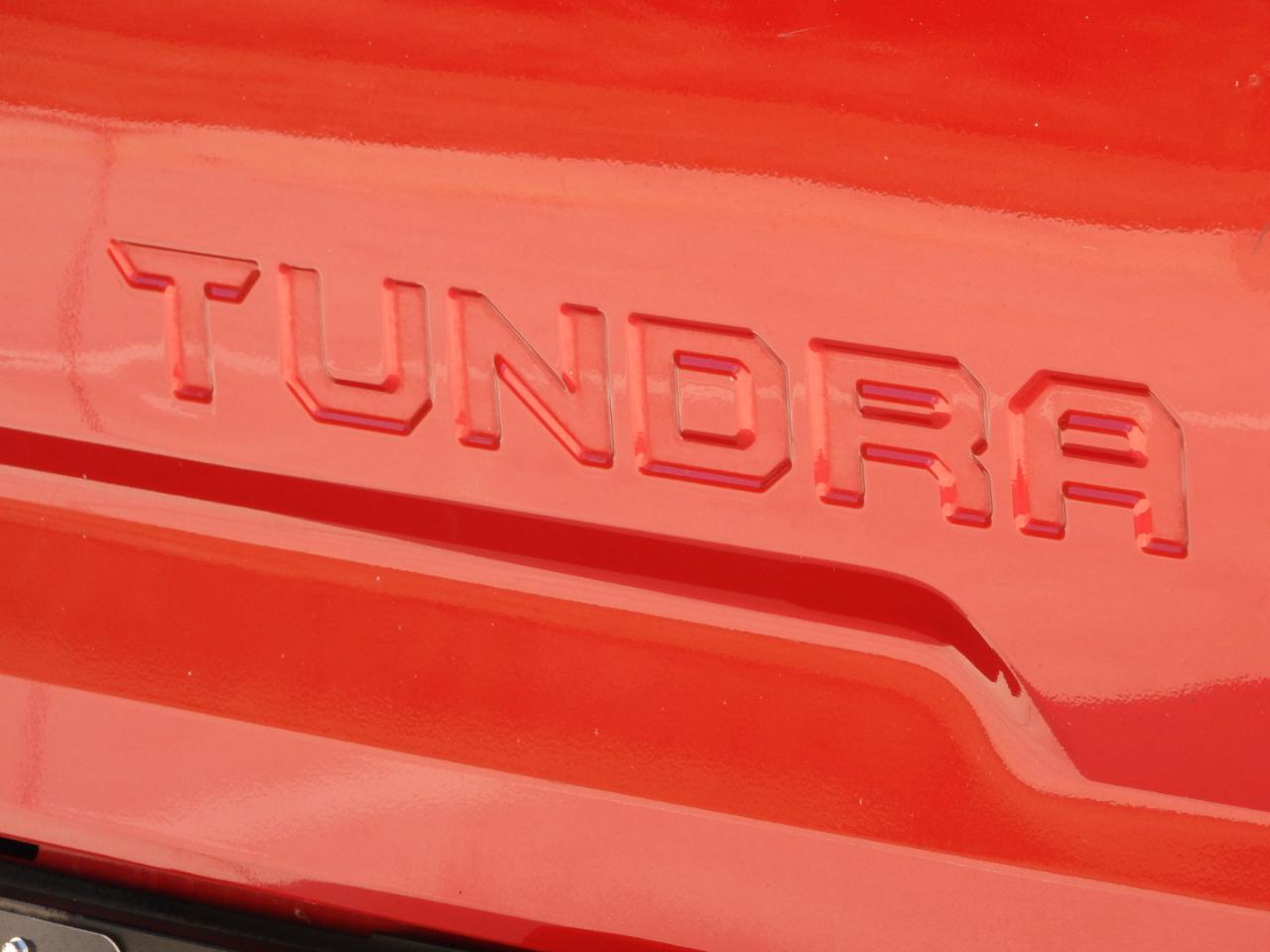Toyota Tundra SR5 5.7L V8 CrewMax 2WD 2018