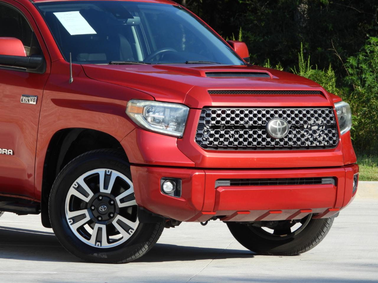 Toyota Tundra SR5 5.7L V8 CrewMax 2WD 2018