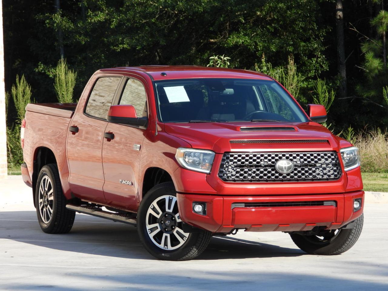 Toyota Tundra SR5 5.7L V8 CrewMax 2WD 2018