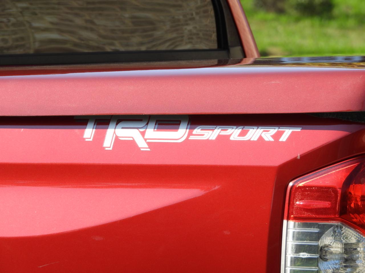 Toyota Tundra SR5 5.7L V8 CrewMax 2WD 2018