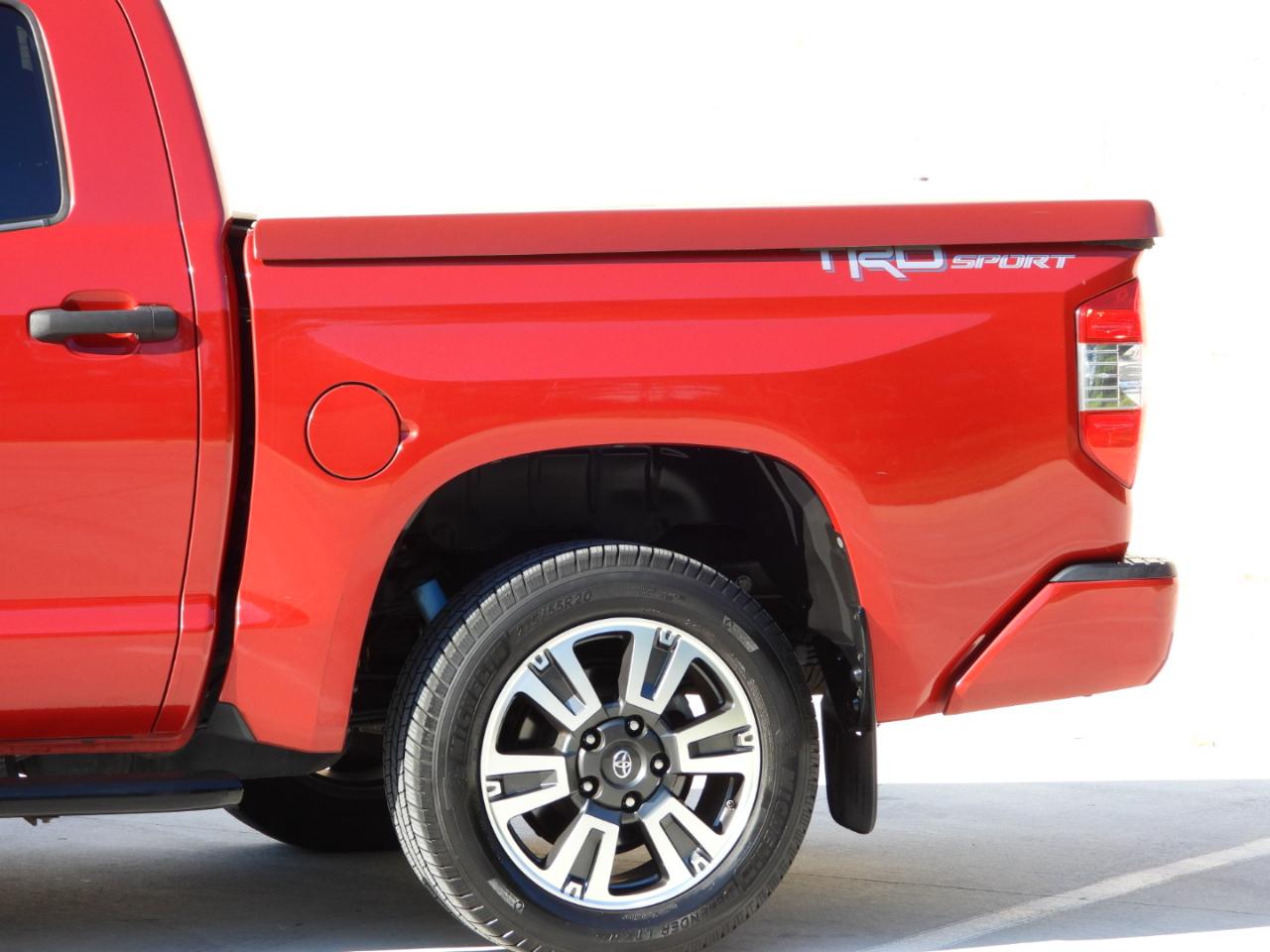 Toyota Tundra SR5 5.7L V8 CrewMax 2WD 2018