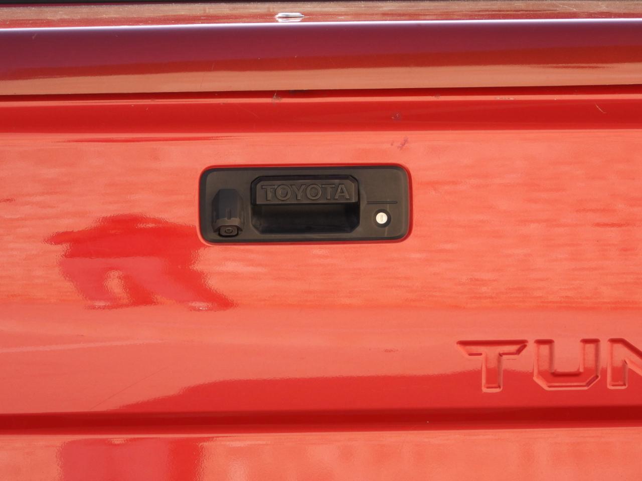 Toyota Tundra SR5 5.7L V8 CrewMax 2WD 2018
