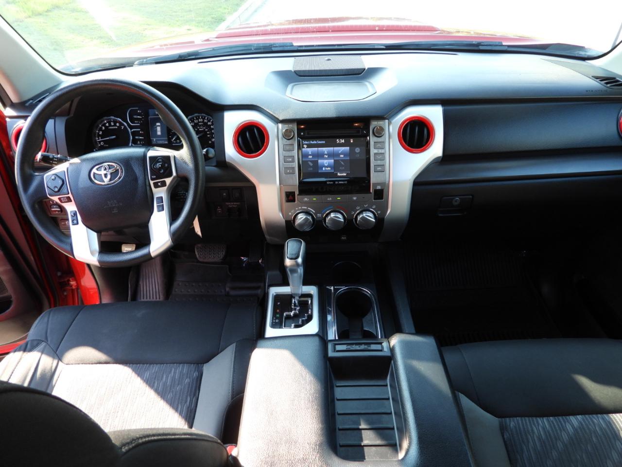 Toyota Tundra SR5 5.7L V8 CrewMax 2WD 2018