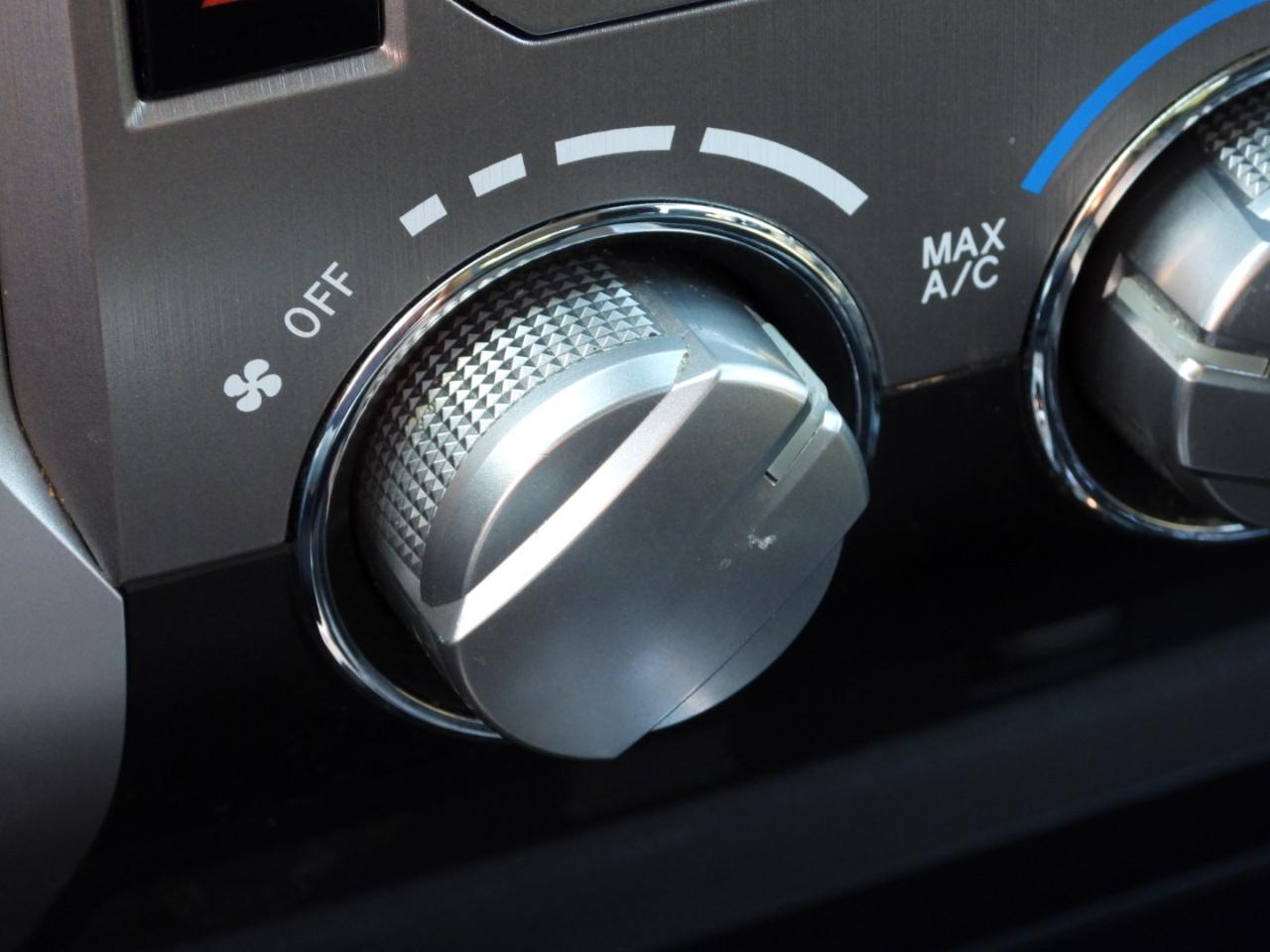 Toyota Tundra SR5 5.7L V8 CrewMax 2WD 2018