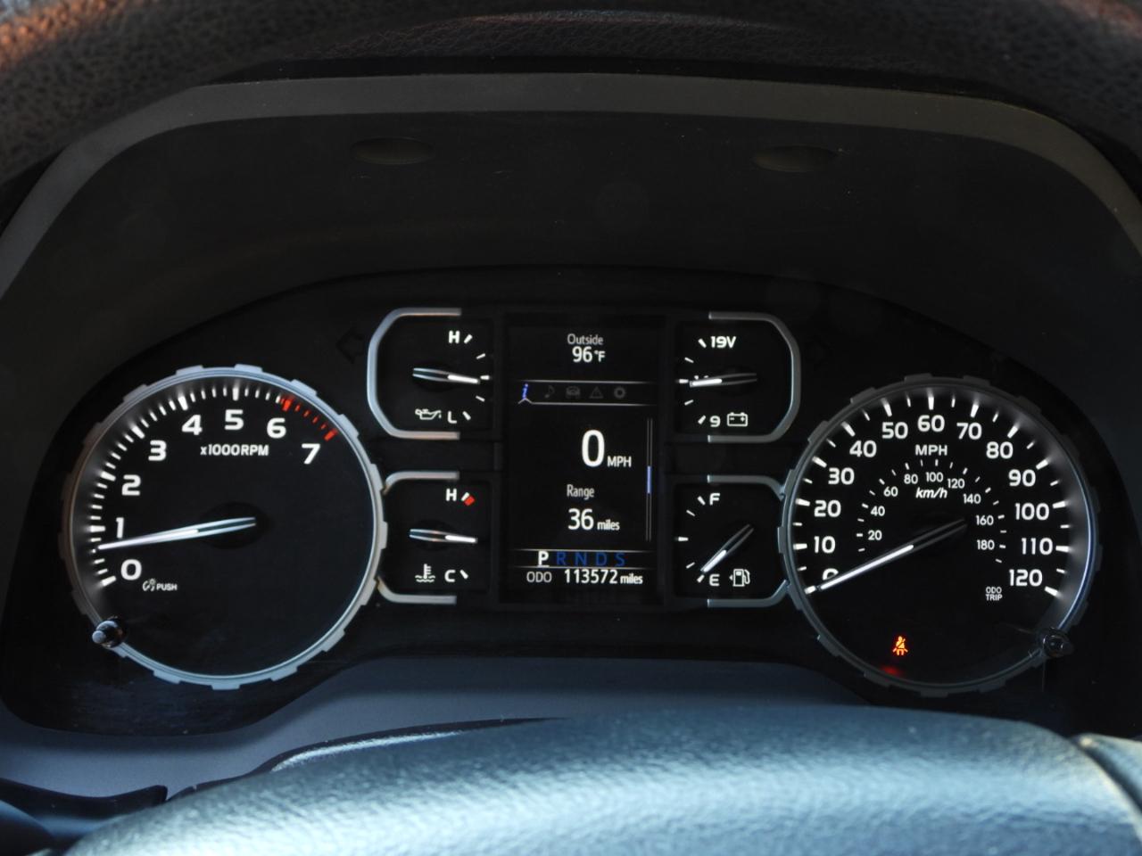 Toyota Tundra SR5 5.7L V8 CrewMax 2WD 2018