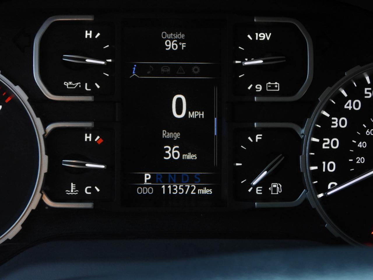 Toyota Tundra SR5 5.7L V8 CrewMax 2WD 2018