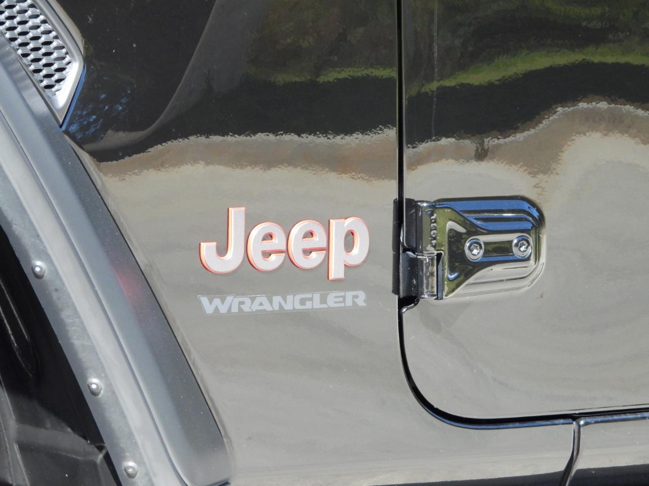 Jeep Wrangler photo 10