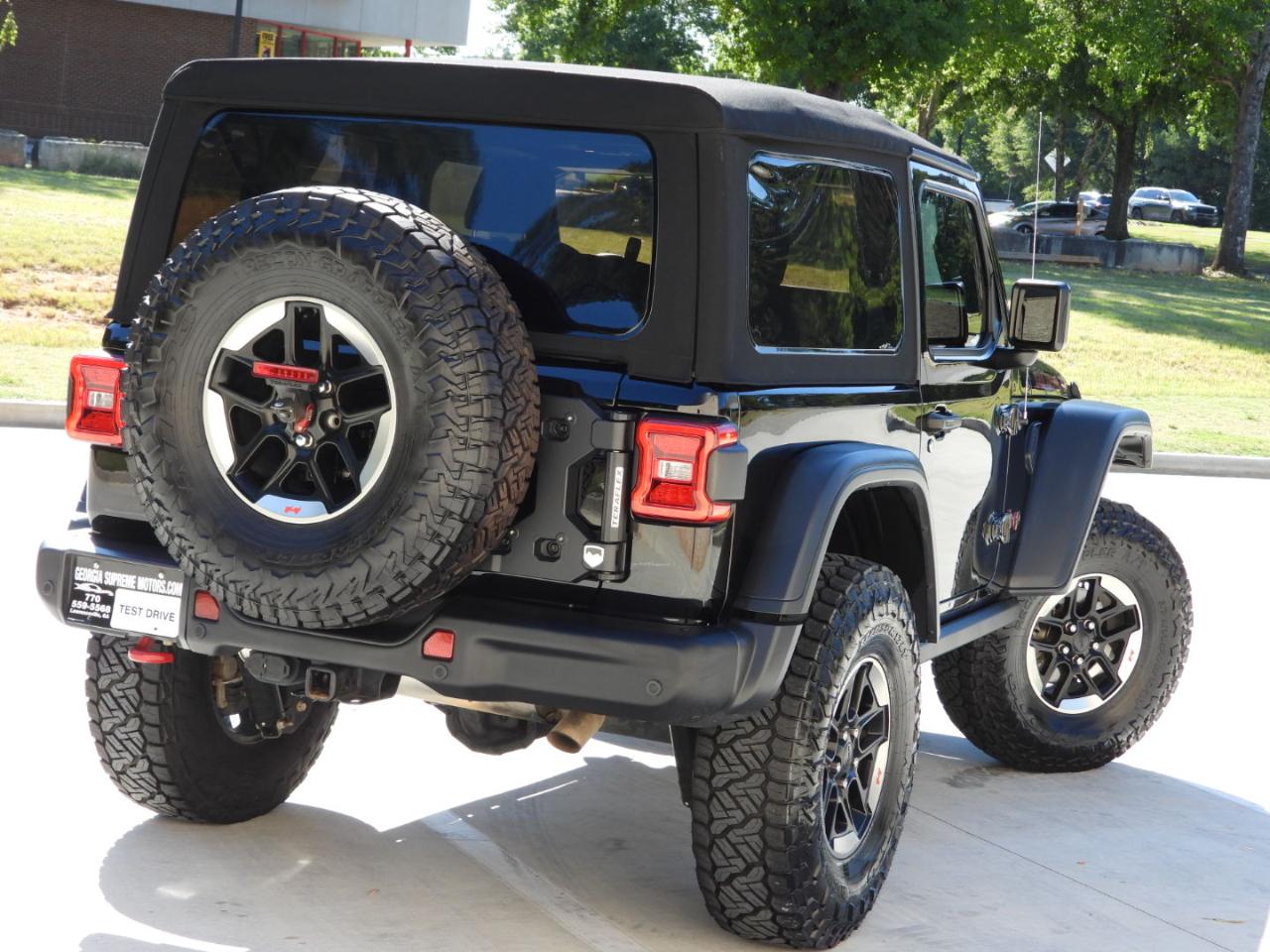 Jeep Wrangler photo 14