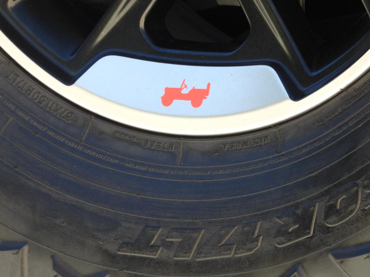 Jeep Wrangler photo 16
