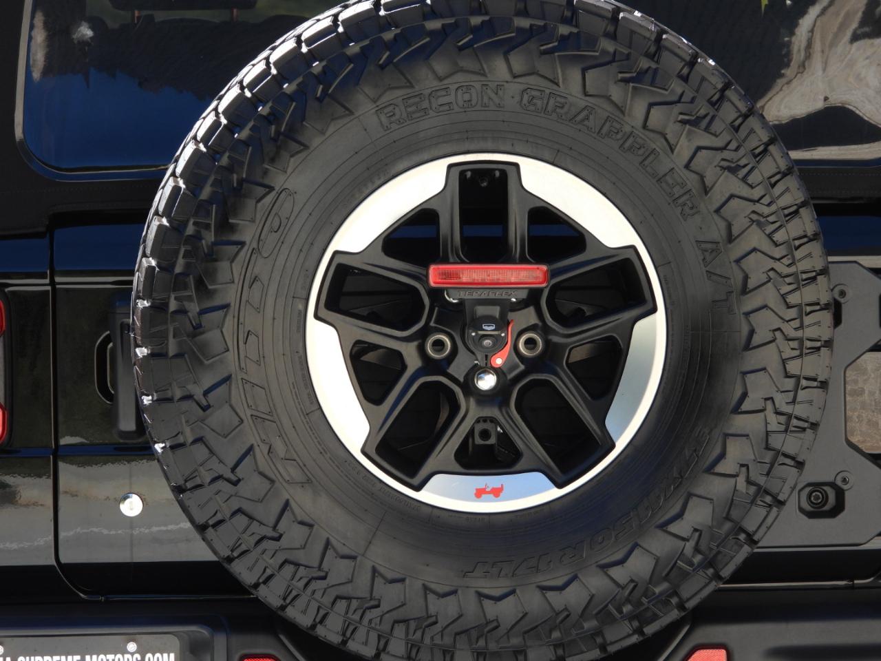 Jeep Wrangler photo 44