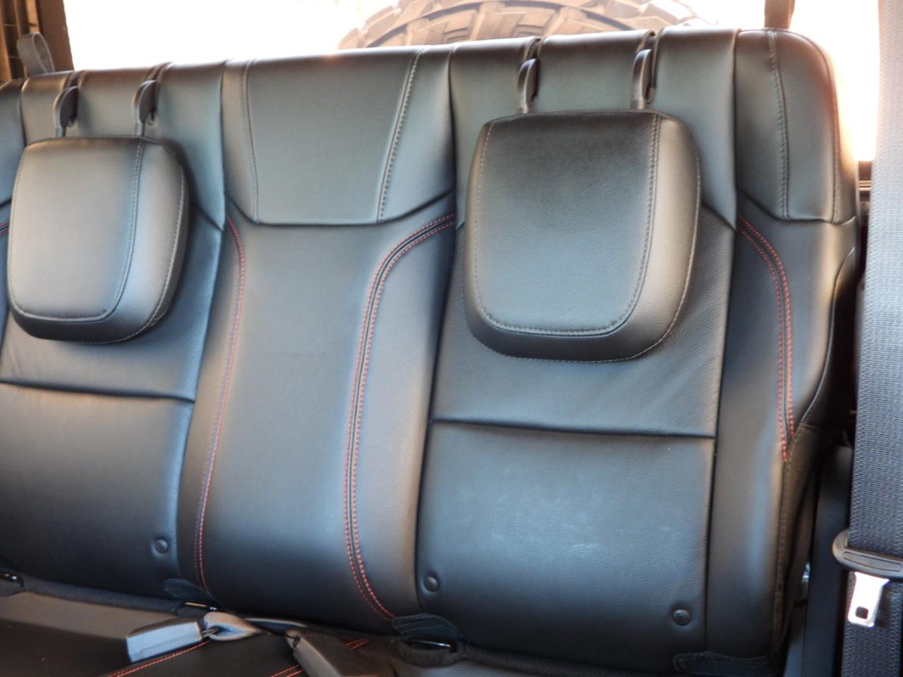 Jeep Wrangler photo 61