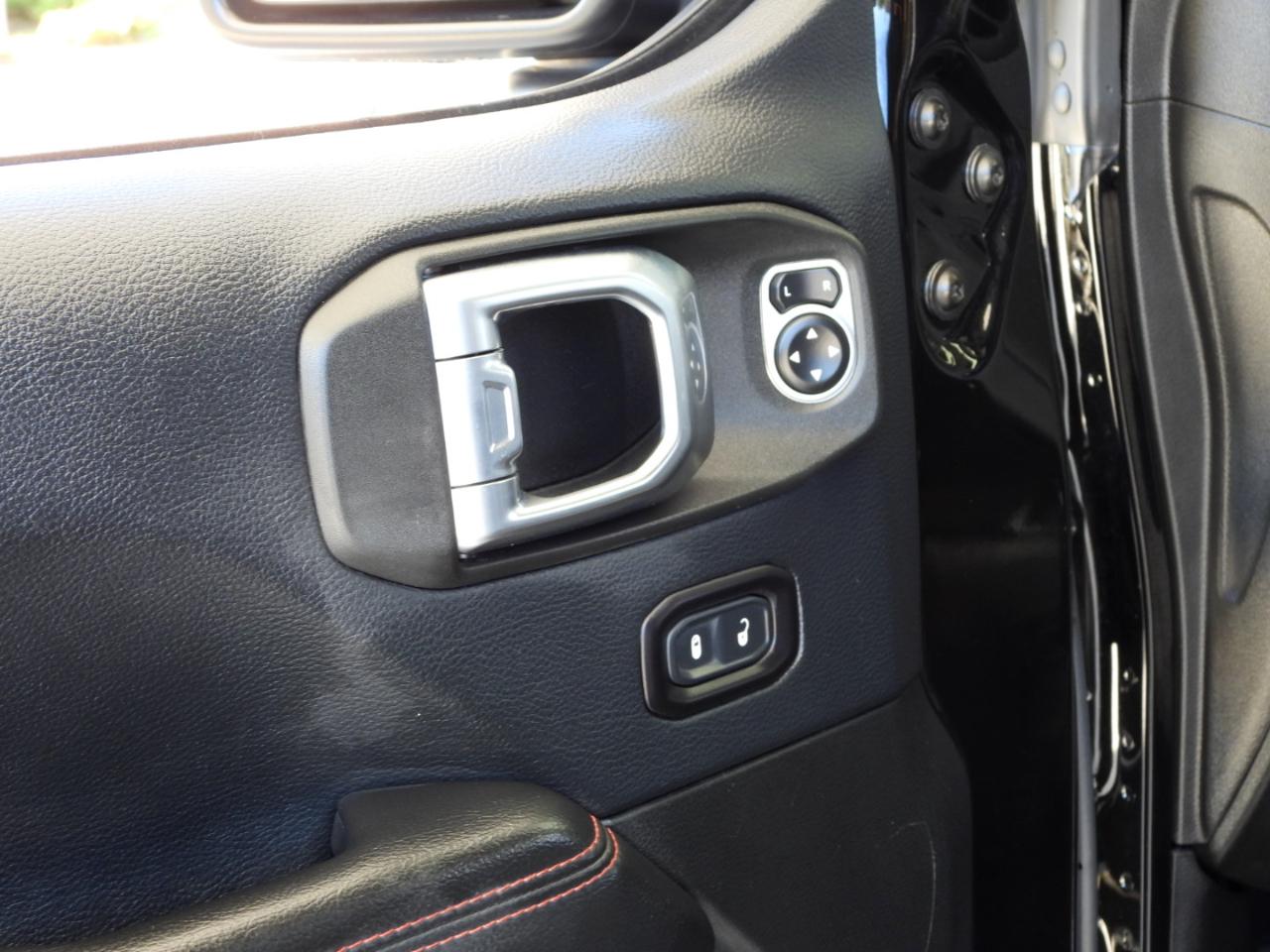 Jeep Wrangler photo 68