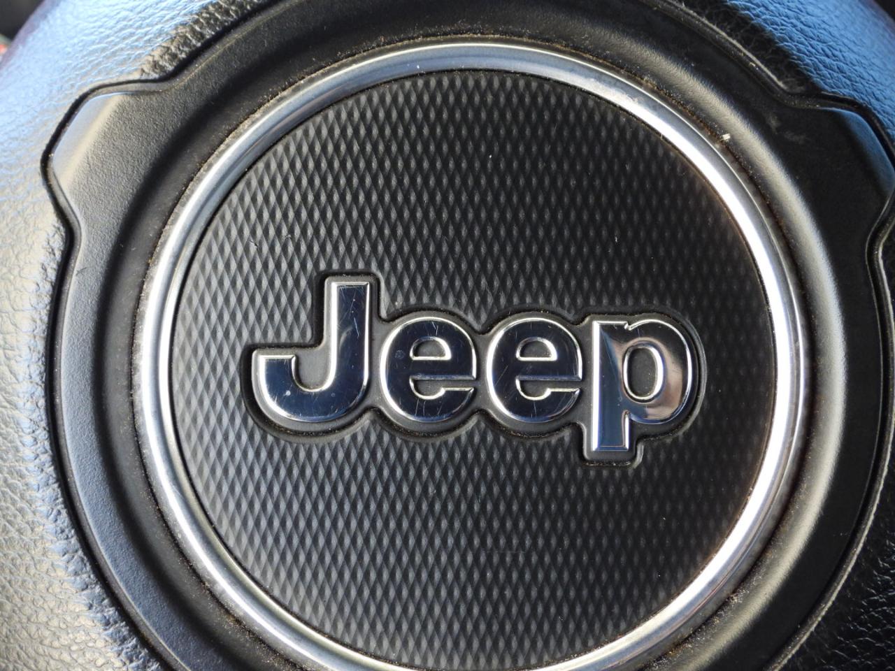 Jeep Wrangler photo 111