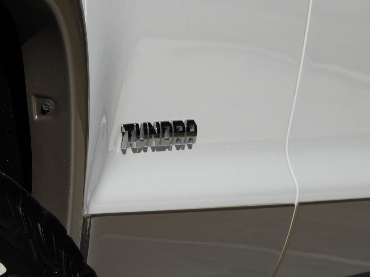 Toyota Tundra SR5 5.7L V8 FFV CrewMax 4WD 2014