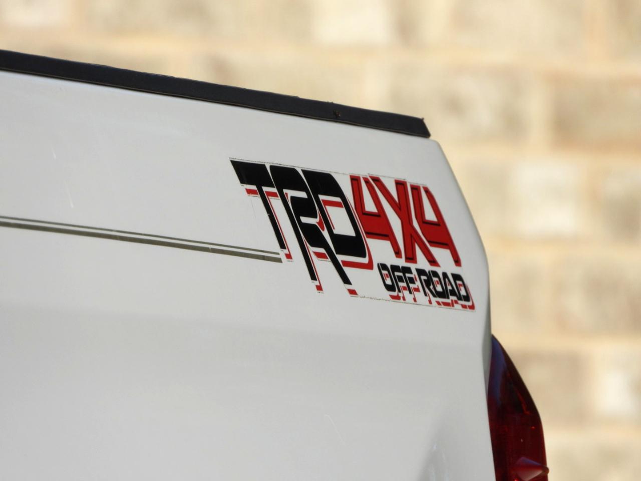 Toyota Tundra SR5 5.7L V8 FFV CrewMax 4WD 2014