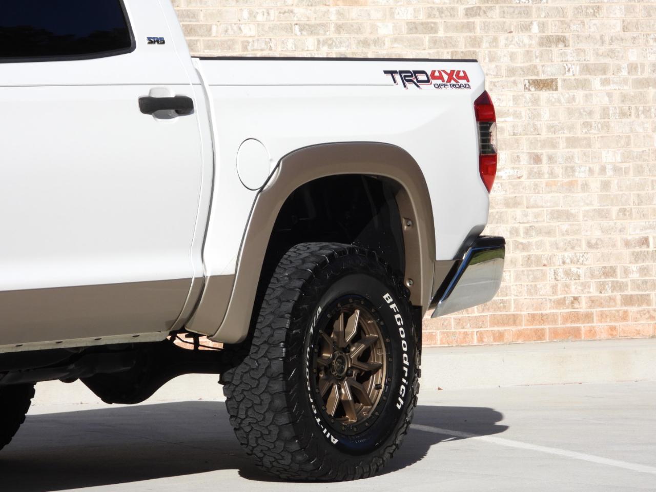 Toyota Tundra SR5 5.7L V8 FFV CrewMax 4WD 2014