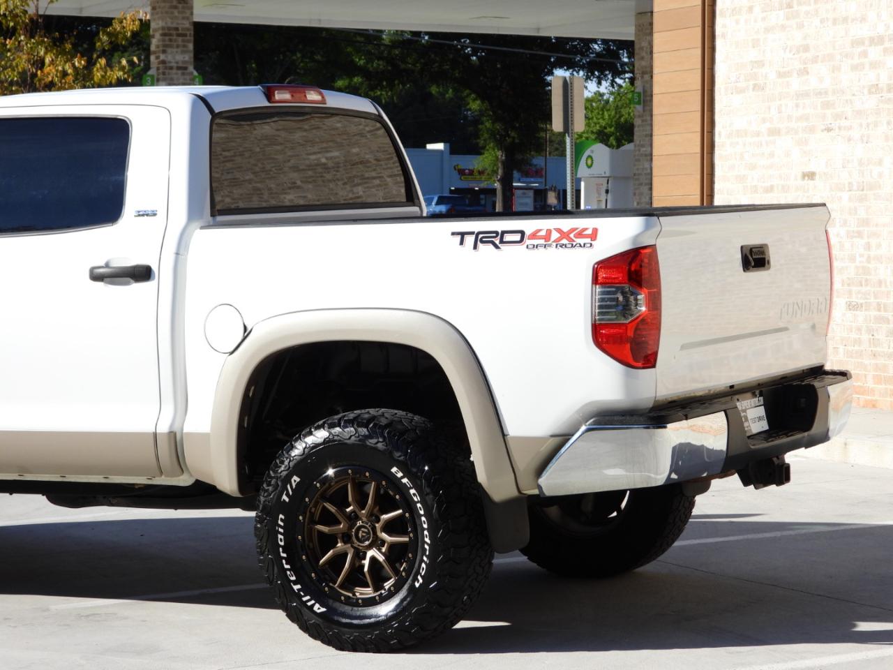 Toyota Tundra SR5 5.7L V8 FFV CrewMax 4WD 2014