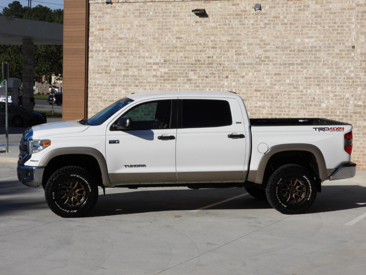 Toyota Tundra SR5 5.7L V8 FFV CrewMax 4WD 2014