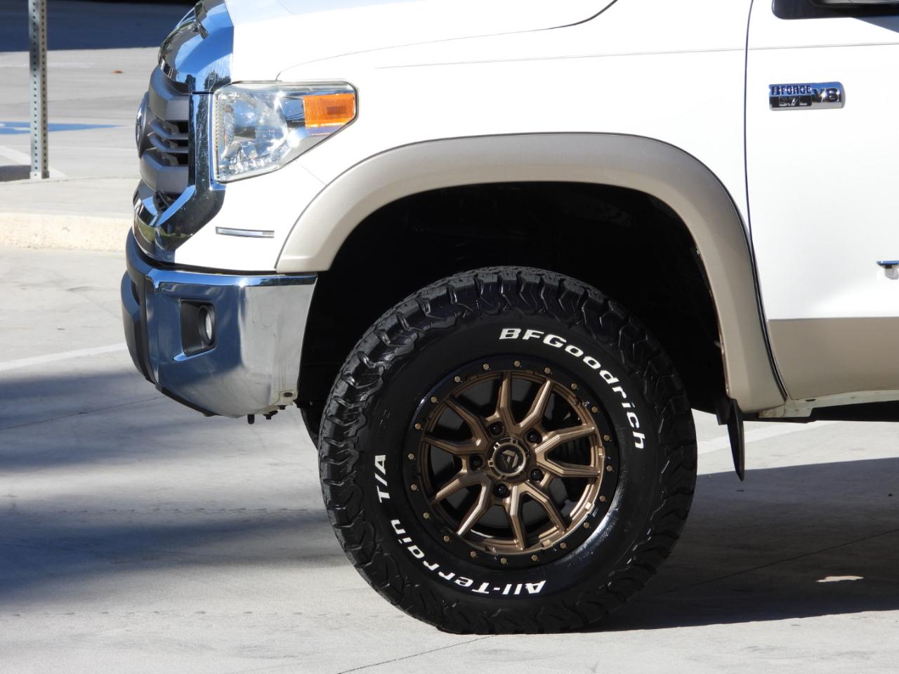Toyota Tundra SR5 5.7L V8 FFV CrewMax 4WD 2014