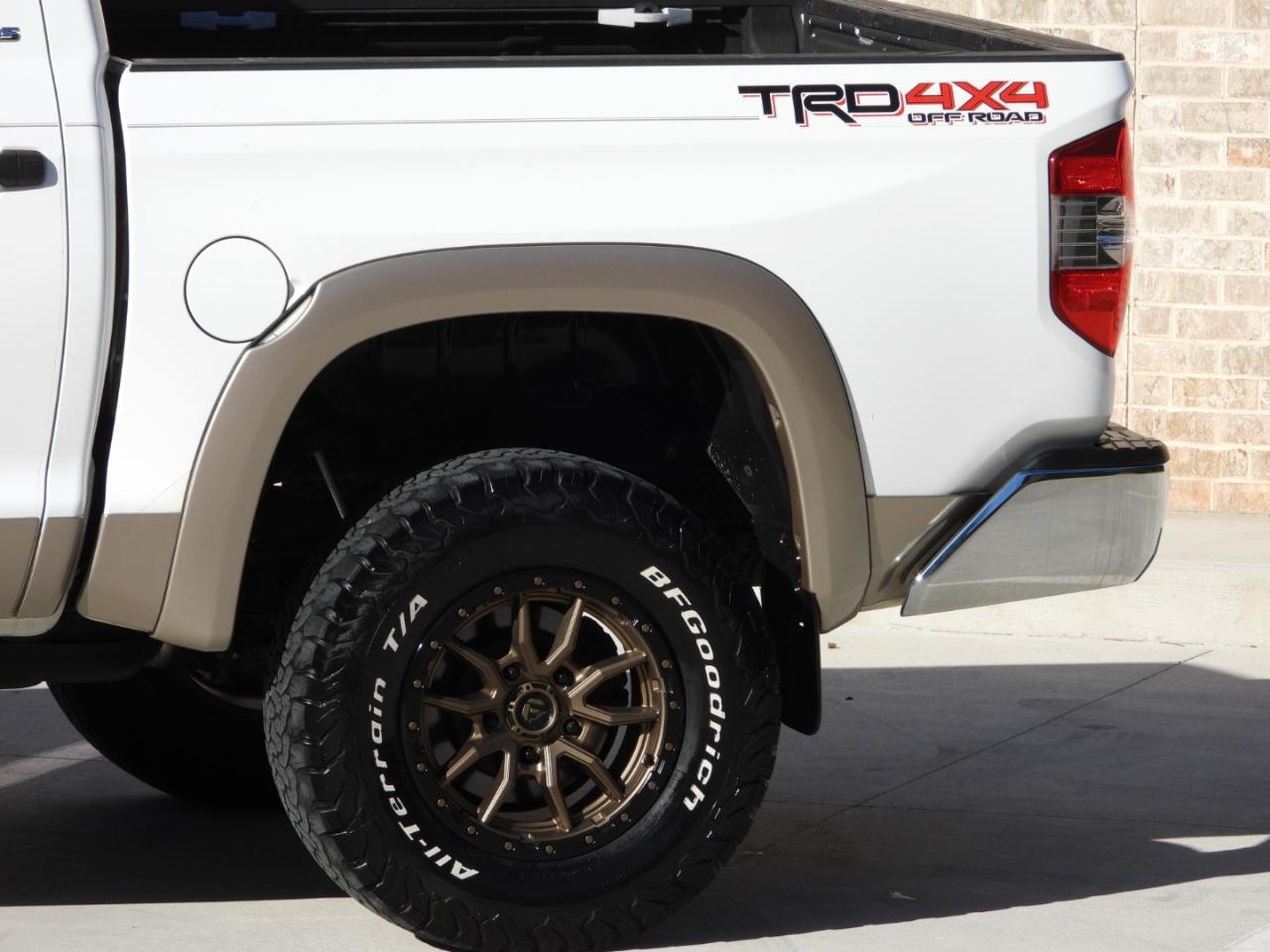 Toyota Tundra SR5 5.7L V8 FFV CrewMax 4WD 2014
