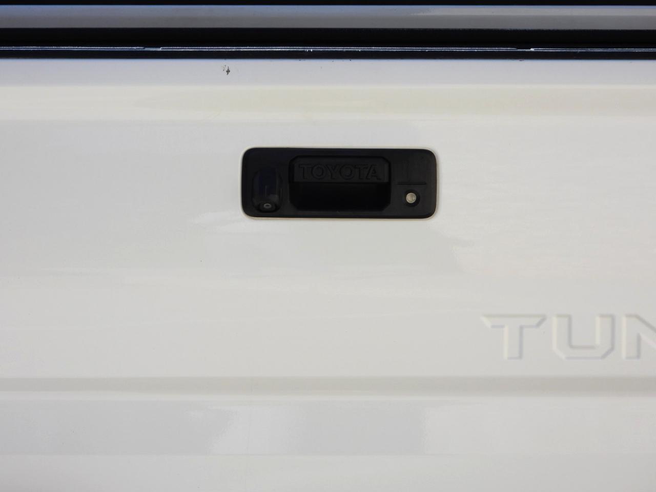 Toyota Tundra SR5 5.7L V8 FFV CrewMax 4WD 2014