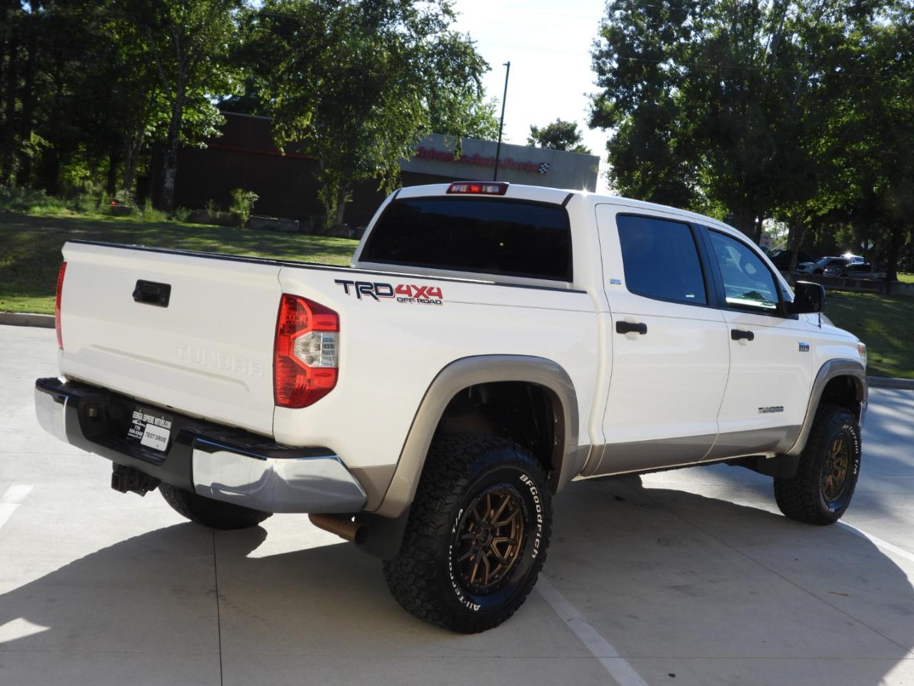 Toyota Tundra SR5 5.7L V8 FFV CrewMax 4WD 2014