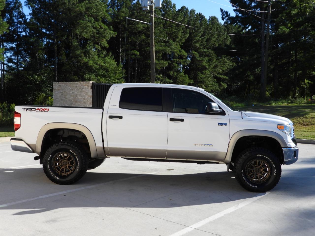 Toyota Tundra SR5 5.7L V8 FFV CrewMax 4WD 2014