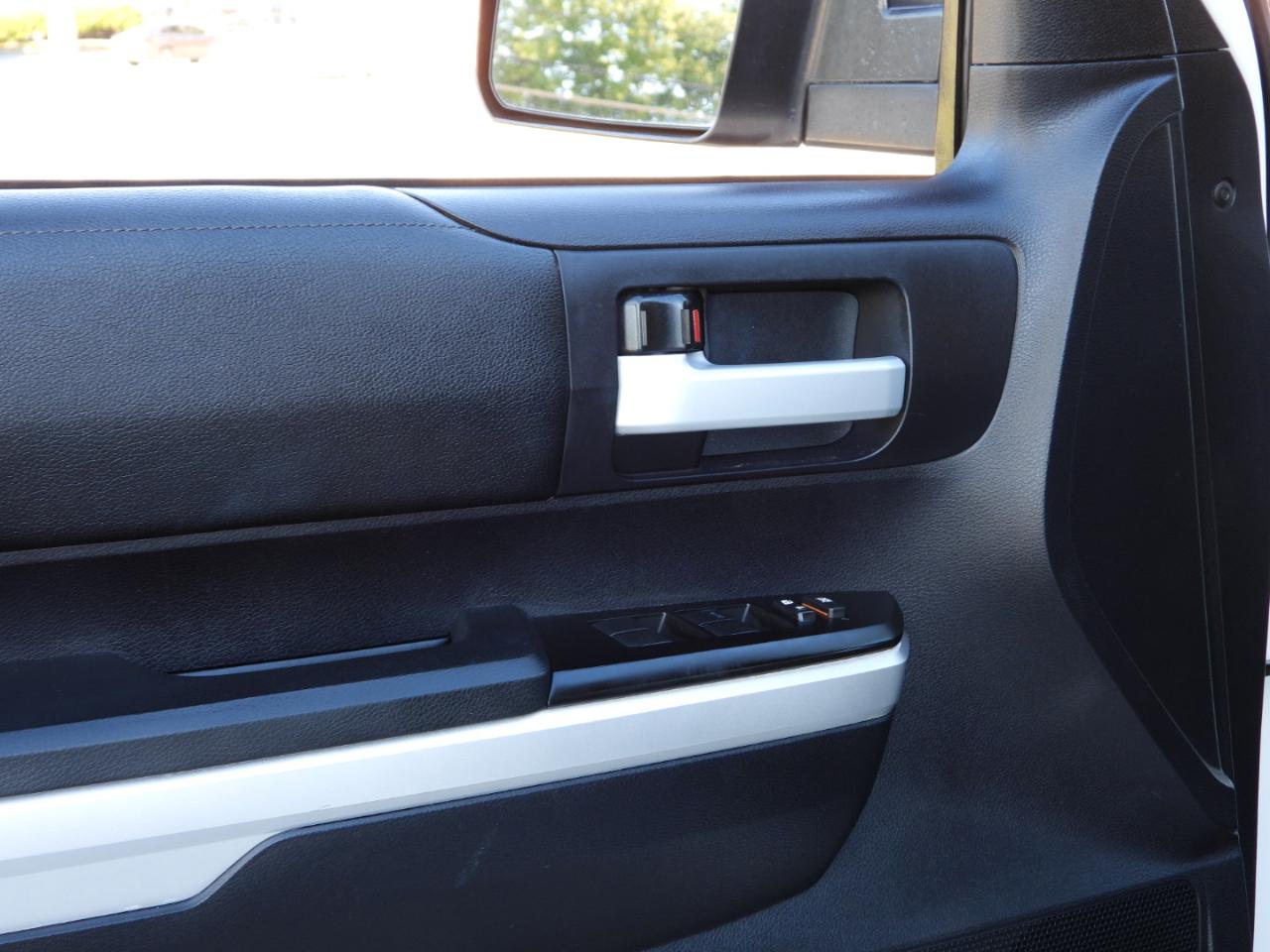 Toyota Tundra SR5 5.7L V8 FFV CrewMax 4WD 2014