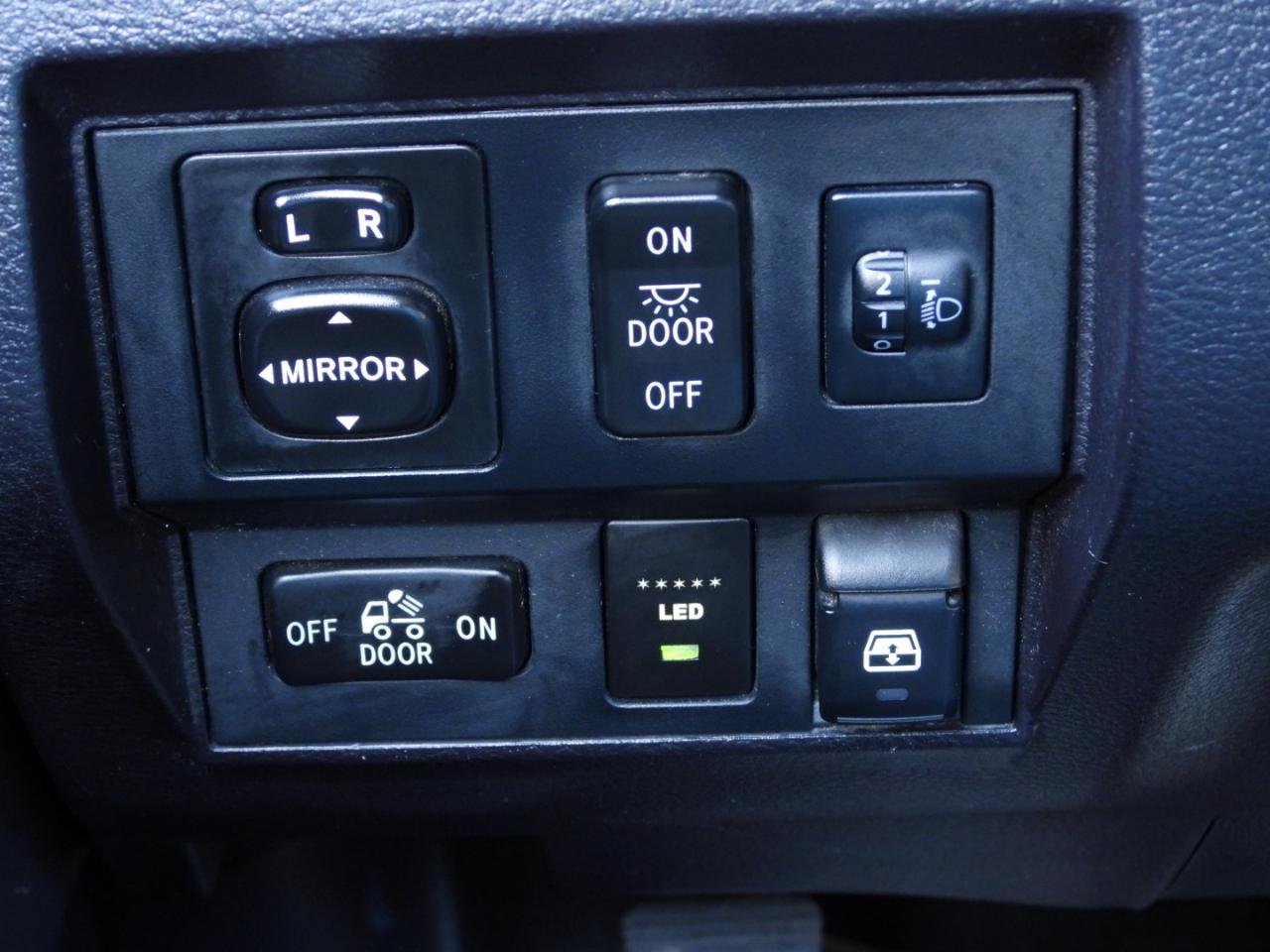 Toyota Tundra SR5 5.7L V8 FFV CrewMax 4WD 2014