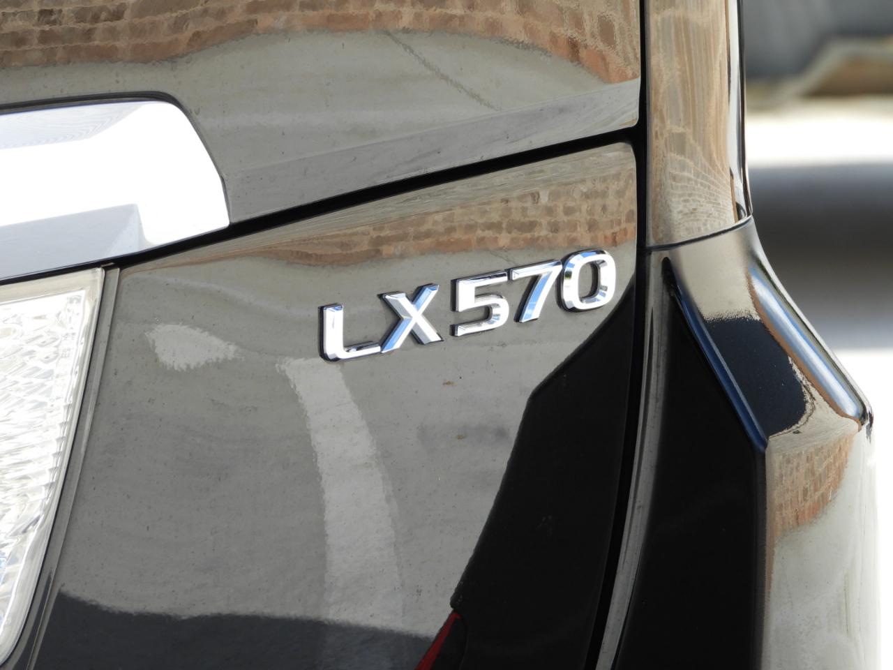 Lexus LX 570 Sport Utility 2016
