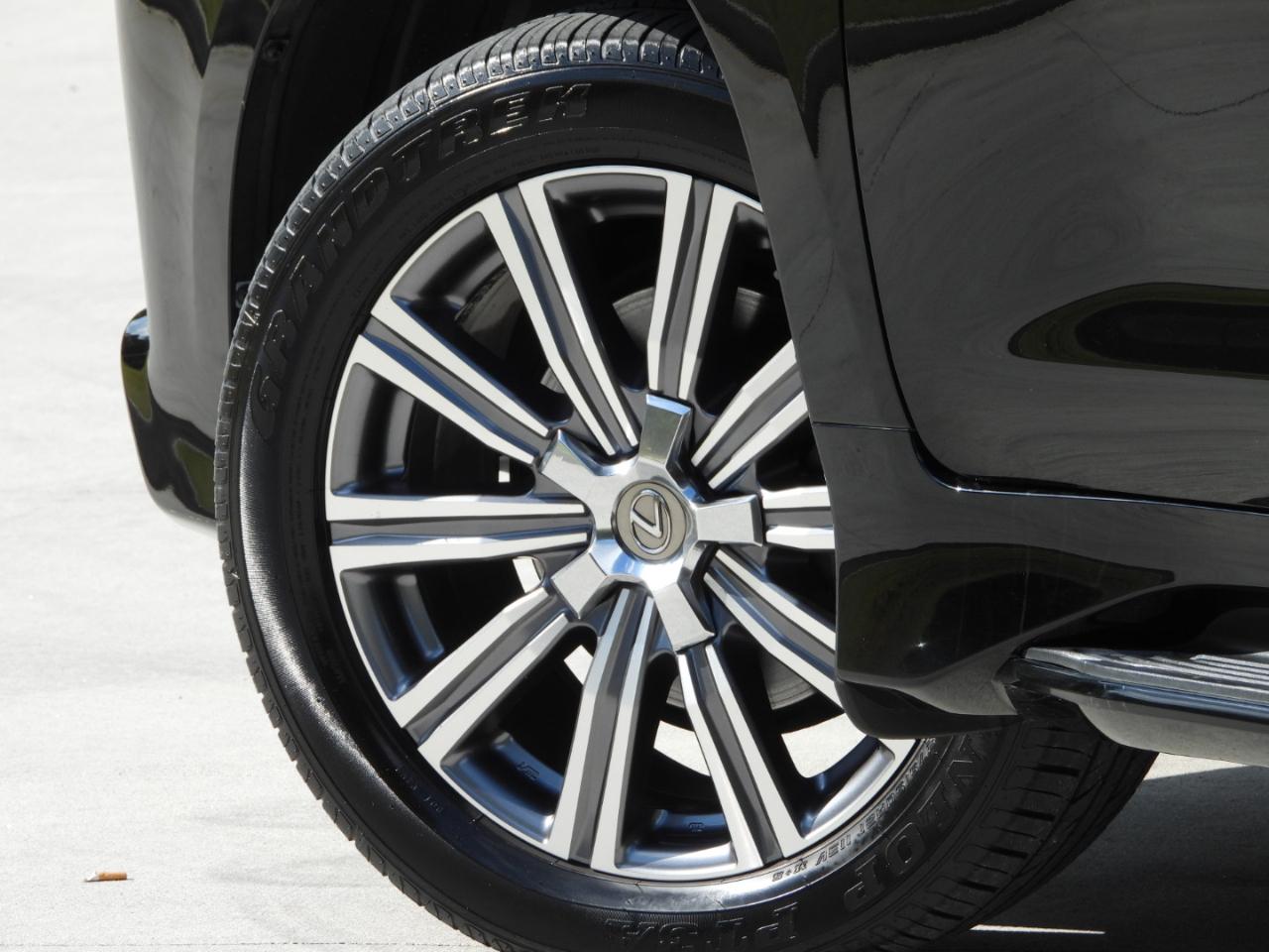 Lexus LX 570 Sport Utility 2016